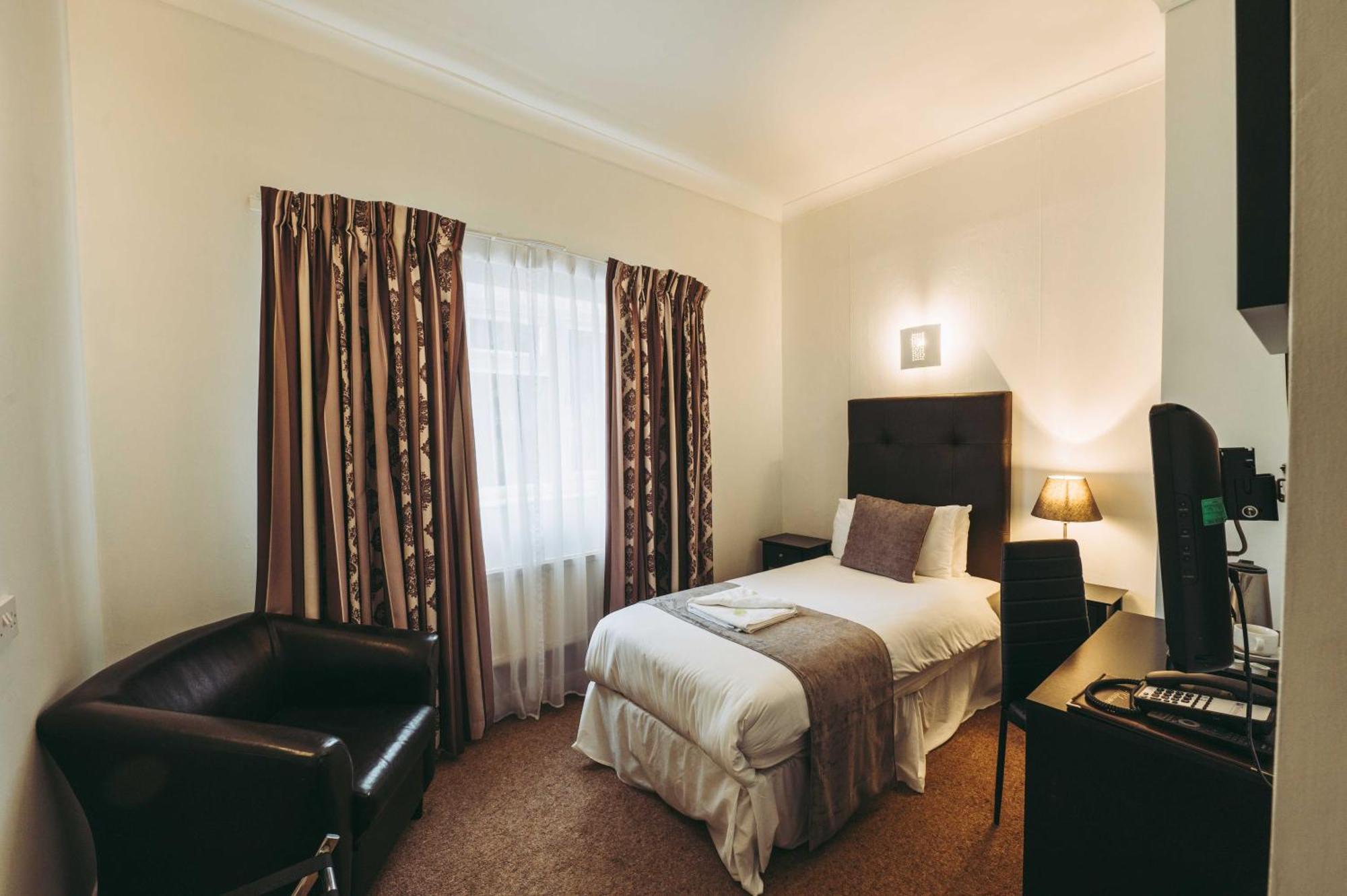 The Grange Hotel Brent Knoll Highbridge Buitenkant foto